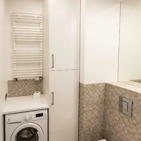 Apartment Next To Ibis